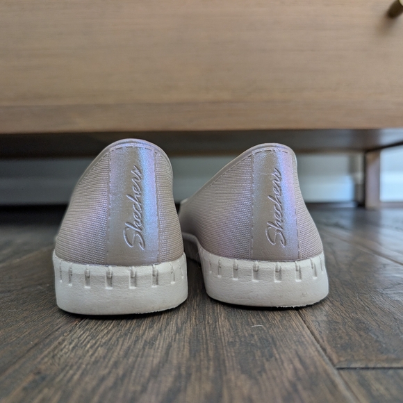 Skechers Foamies, size 9 flats, iridescent - Picture 3 of 6